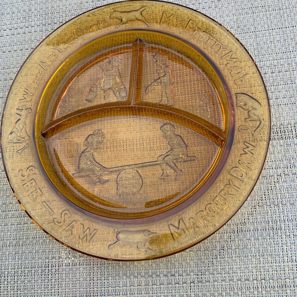 Vintage “Margery Daw” Amber Pressed Glass Child’s Divided Plate Indiana Glass - Picture 4 of 8